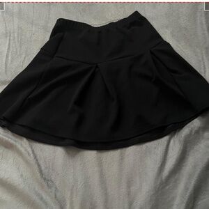 Black skirt